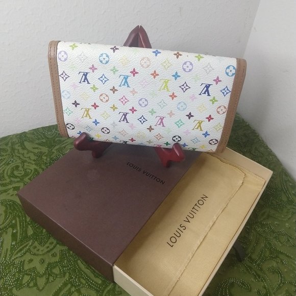 Louis Vuitton Multicolor International Wallet - Picture 2 of 16